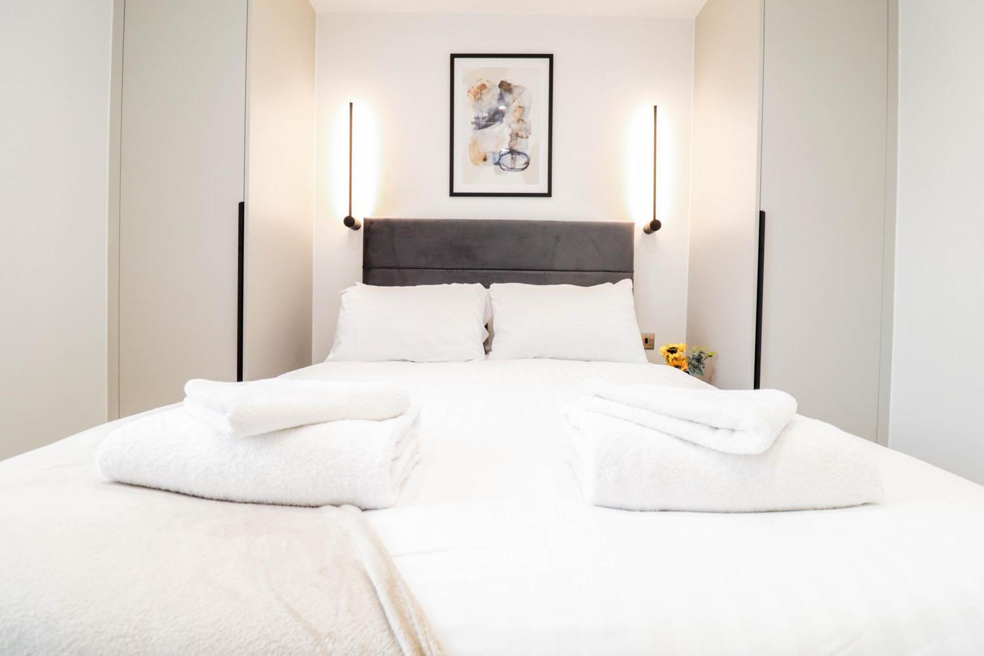 Modern 1-Bed Apartment In Buckinghamshire With Free Wifi, Parking & Garden High Wycombe Exterior foto