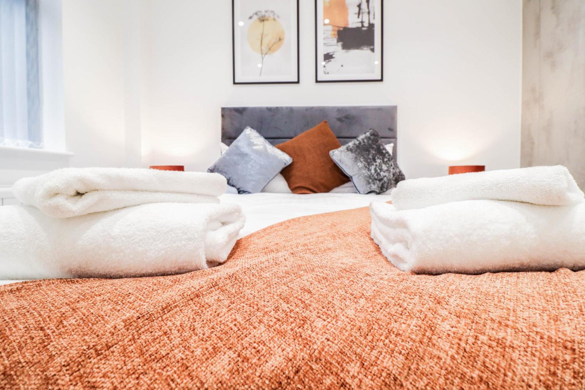 Modern 1-Bed Apartment In Buckinghamshire With Free Wifi, Parking & Garden High Wycombe Exterior foto